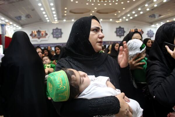 اجتماع بزرگ شیرخوارگان حسینی در حسینیه ثارالله یاسوج