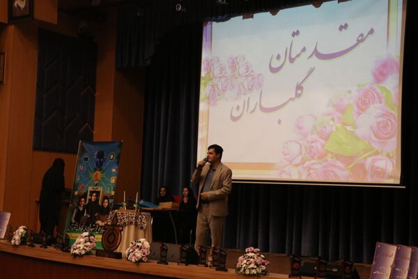 قدردانی از افتخارآفرینان متوسطه اول ناحیه ۶ در یازدهمین دوره جشنواره خوارزمی