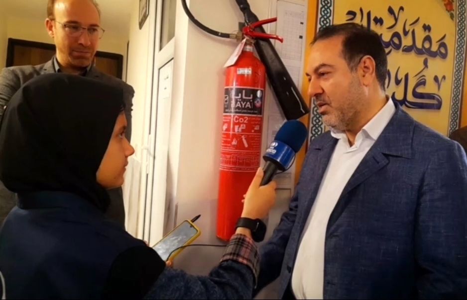 مرکز جامع سلامت مرحوم بهروانفر با نیروی انسانی کامل آماده ارائه خدمات به مردم است