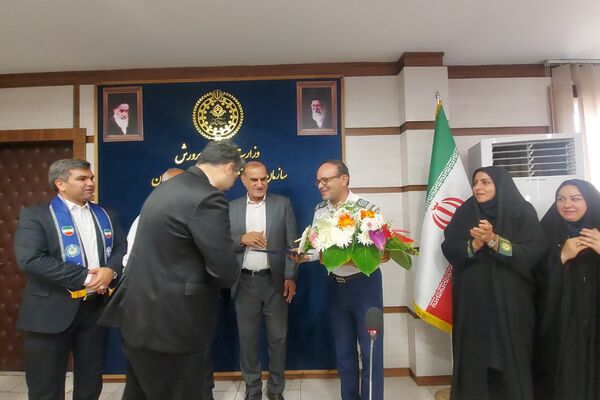 نشست فصلی و توان افزایی مأمورین و مسئولین سازمان دانش‌آموزی شهرستان‌های استان تهران 
