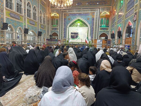 قرائت دعای پر فیض روز عرفه در تکیه ابوالفضلی نیشابور