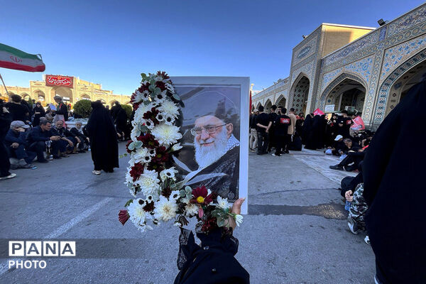 مشهد در سوگ؛ بدرقه باشکوه رهبر شهید انقلاب در جوار بارگاه رضوی