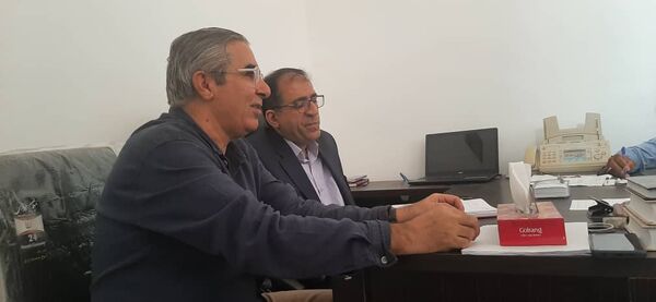 نشست مدیر آموزش و پرورش ناحیه یک بندرعباس با بخشدار و دهیاران بخش شمیل