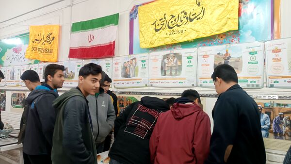 گذری بر روز اول و روز دوم نمایشگاه دهه فجر دبیرستان شاهد ابوذر غفاری