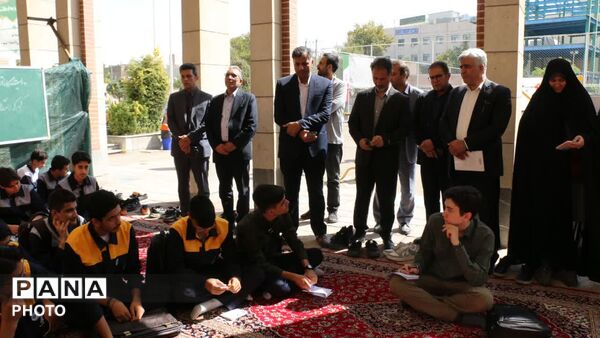 زنگ مهر، ایثار، شهادت و نماز  در هنرستان دارالفنون