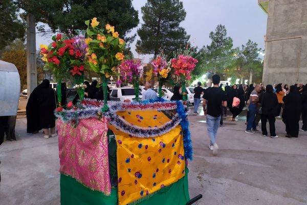 ندای لبیک یا حسین در روز عاشورا 