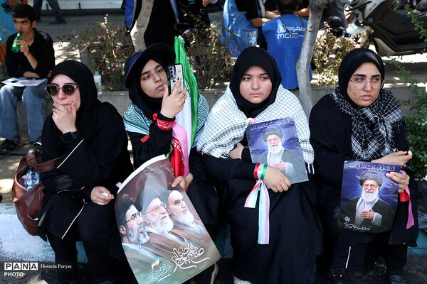 مراسم تشییع پیکر مطهر رهبر شهید انقلاب در تهران - 1

