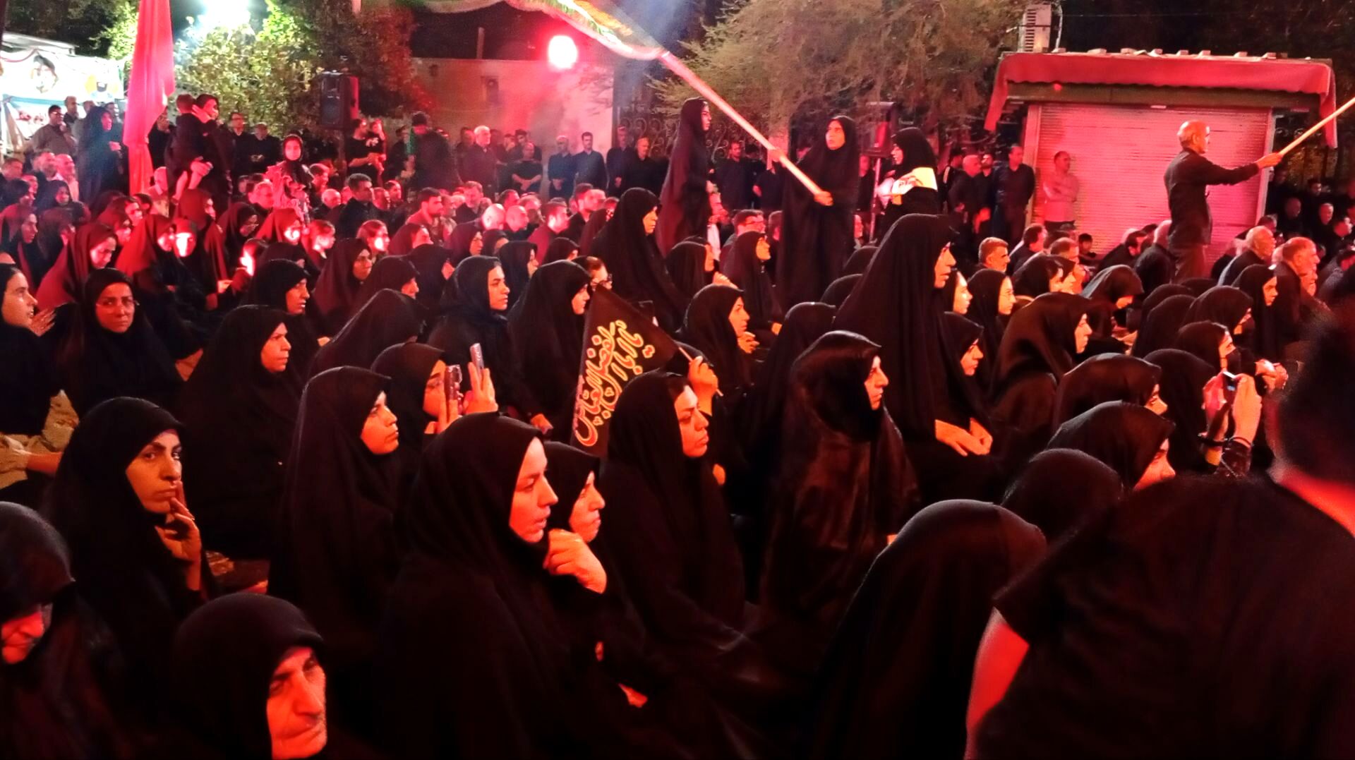نهمین شب از سوگواره بزرگ محرم در میدان شهید بهشتی پلدختر 