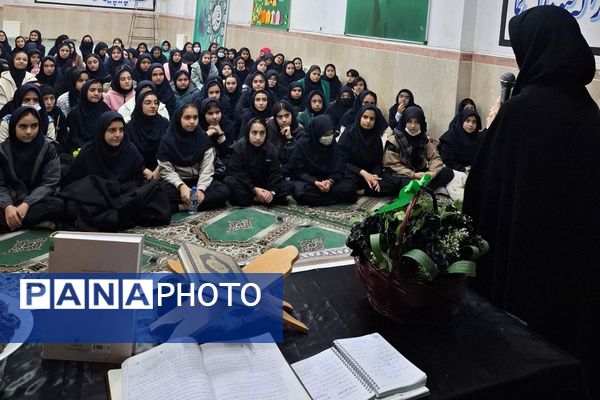 در سوگ مادرِ وفا