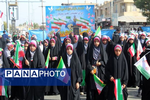 حماسه‌آفرینی فرهنگیان و دانش‌آموزان کهنوجی در جشن سالگرد انقلاب اسلامی