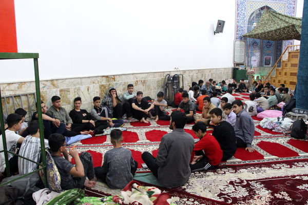 برگزاری حلقه‌های معرفتی صالحین در اعتکاف دانش‌آموزی فهرج