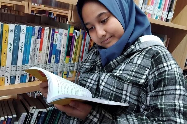  بازدید مدرسه نرگس پردیس از کتابخانه شیخ بهایی
