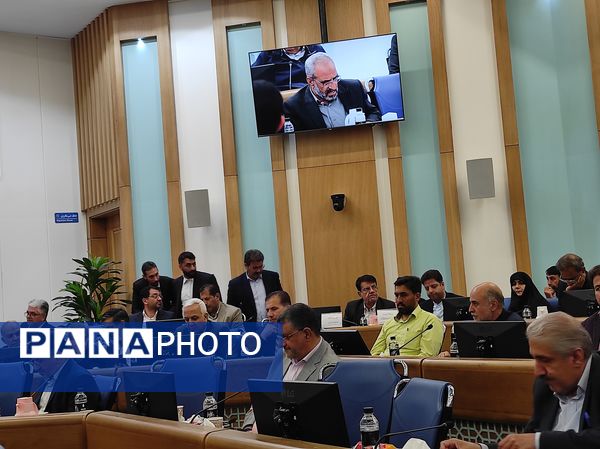 شورای برنامه‌ریزی و توسعه و شورای مسکن اصفهان