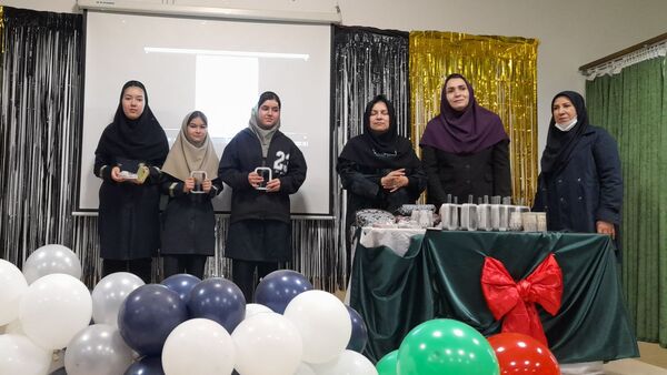 جشن ستارگان ویژه دانش آموزان برتر دبیرستان نورالهدی 