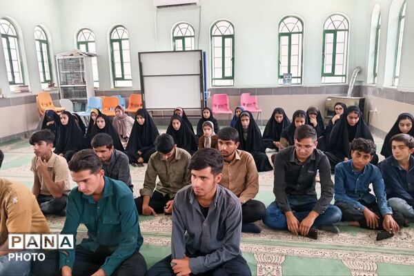 آیین تجلیل از دانش آموزان برتر مسابقات قرآن، عترت و نماز در دیشموک