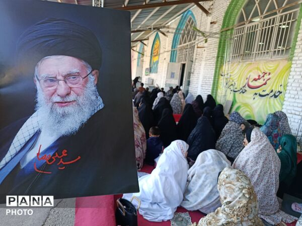 تجمع مردم برای اتحاد در مصلی بهار