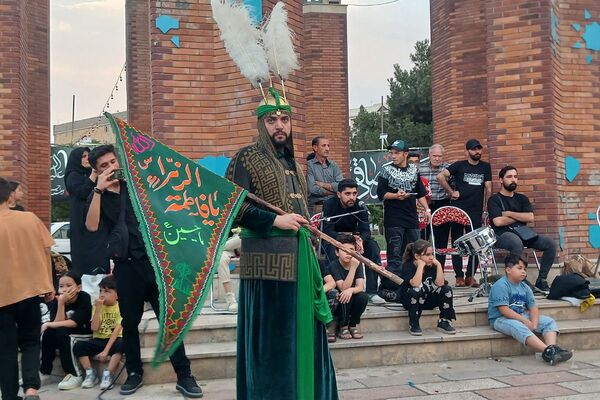 تعزیه‌خوانی دهه دوم محرم در بهارستان‌۲