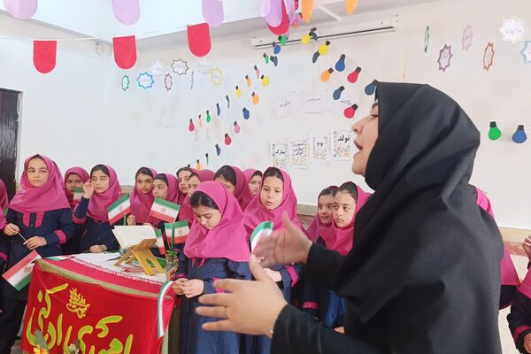 جشن نیمه شعبان در مدرسه شهید اسماعیلی عقدا پردیس 