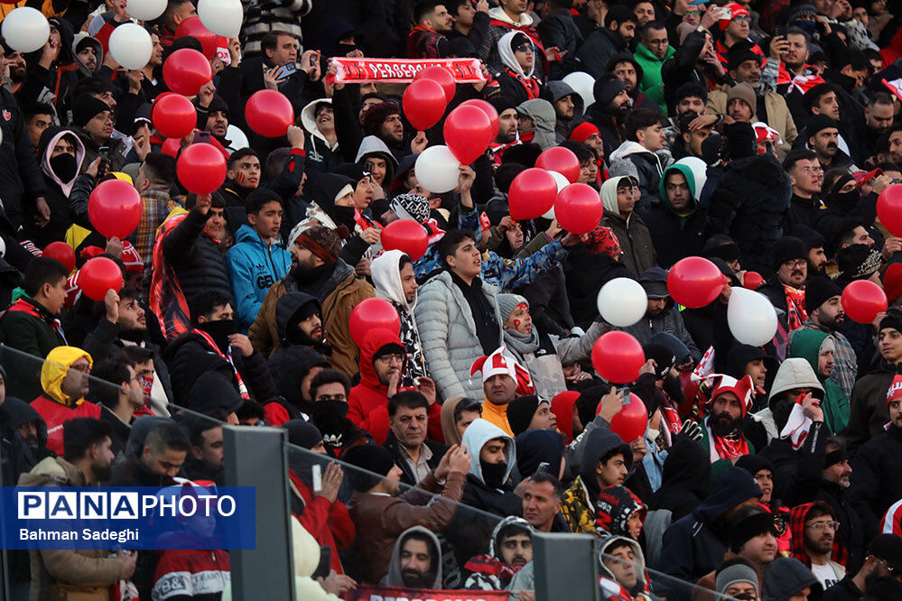 تراکتور و پرسپولیس بدون تماشاگر