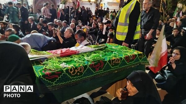 ششمین شب از مراسم عزاداری امام حسین در حسینیه امام خمینی(ره) 