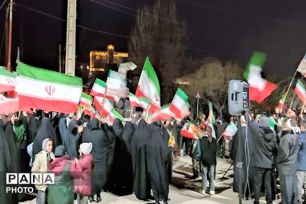 هستیم بر عهدی که بستیم