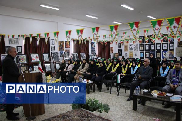 همایش «یاوران انقلاب» پیشتازان هنرستان شهریار تبریز