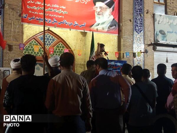 اجلاس سراسری نماز و تجلیل از دانش‌آموزان فعال در حاجی‌آباد