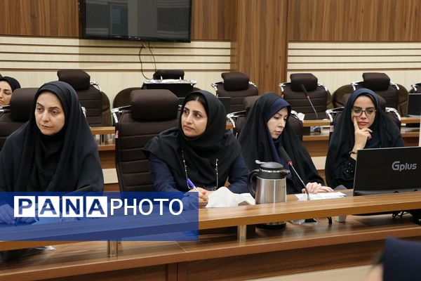 جلسه هم اندیشی و انتخاب نماینده موسسین کودکستان های ناحیه دو شهرری