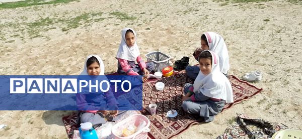 برنامه صبحانه سلام در مدرسه شهید معتمدی گز کوه