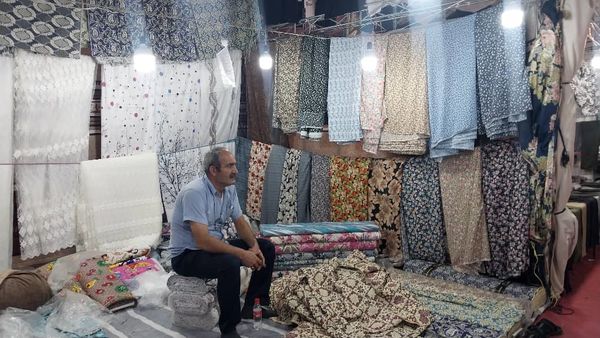 نمایشگاه بهاره در پارسیان