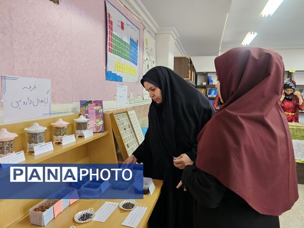 برپایی نمایشگاه علمی- پژوهشی و فرهنگی-هنری توسط دانش آموزان رشته علوم تجربی 