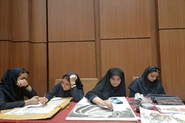 تقدیر از ستارگان علمی، فرهنگی و ورزشی دختر به‌مناسبت دهه کرامت