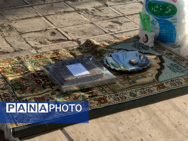 آیین جمع آوری نذورات مردمی در روز عاشورا 