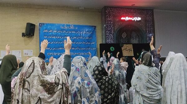 دانش‌آموزان اقبالیه معتکف شدند
