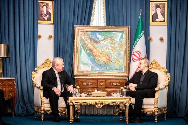  نماینده ویژه پوتین با لاریجانی دیدار کرد