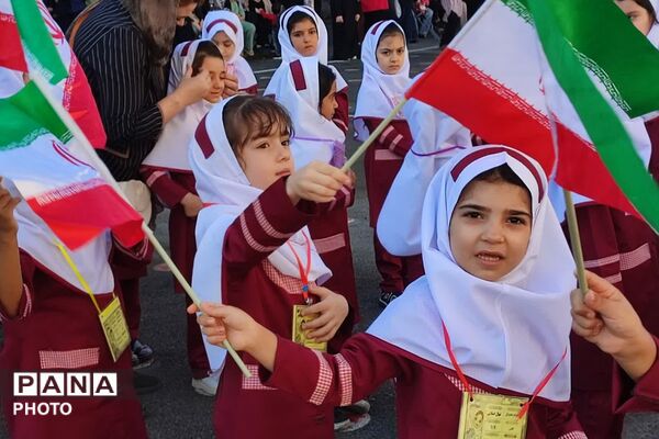 زنگِ مهر در بهارستان دو؛ از فرشته‌ها تا شکوفه‌ها