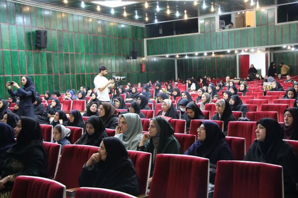 همایش معلمان جهادگر استان یزد