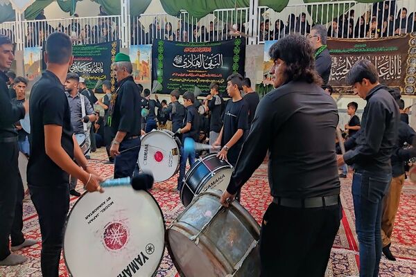 هیئت  زنجیر زنی و عزاداری اباعبدالله الحسین علیه السلام  بار درشب هفتم محرم  