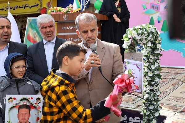 جشن شکوفه‌ها در آذربایجان غربی