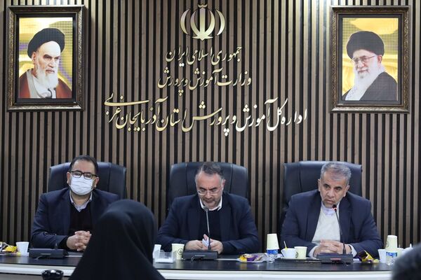 گردهمایی مدیران و‌ روسای مناطق ۲۵گانه آموزش و‌ پرورش آذربایجان غربی