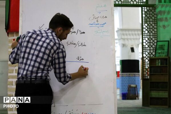  بازدید مدیرکل آموزش و پرورش استان یزد از کلاس‌های جهادی مسجد ملا اسماعیل 