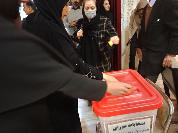 انتخابات شورای انجمن اولیا و مربیان  در نیشابور 
