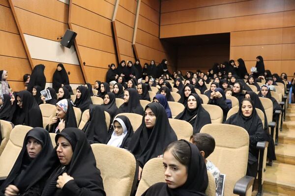 مراسم چهلم شهدای اقتدار در کوهدشت با حضور فرمانده سپاه حضرت ابوالفضل لرستان