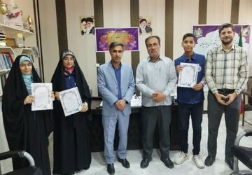 آیین تجلیل از دانش‌آموز خبرنگاران شهرستان پارسیان
