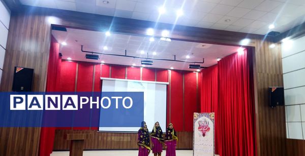 جشنواره خوانش حکایت‌های گلستان سعدی  در فرهنگسرای باغشهر فین