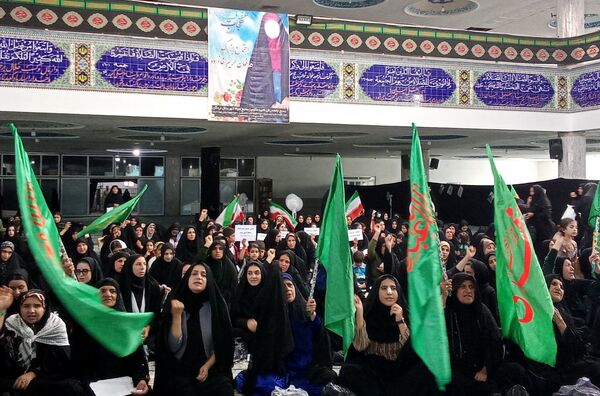 همایش مدافعان حریم خانواده در لردگان 