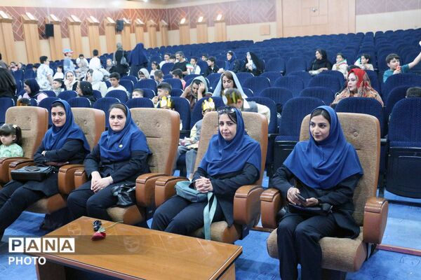 جشن شکوفه‌ها در مدارس سما؛ آغاز سال تحصیلی با یاد شهدای دانش‌آموز
