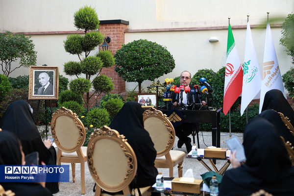 نشست خبری همایش ملی دانش‌آموزی شصت‌وسومین سال جایزه البرز، نوبل ایرانی(آیین جایزه البرز ۱۴۰۴)