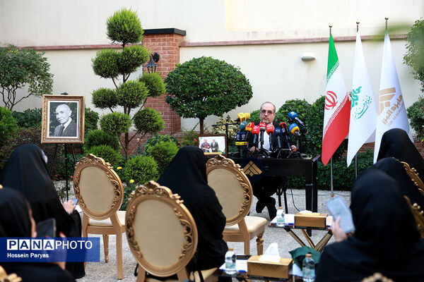 نشست خبری همایش ملی دانش‌آموزی شصت‌وسومین سال جایزه البرز، نوبل ایرانی(آیین جایزه البرز ۱۴۰۴)