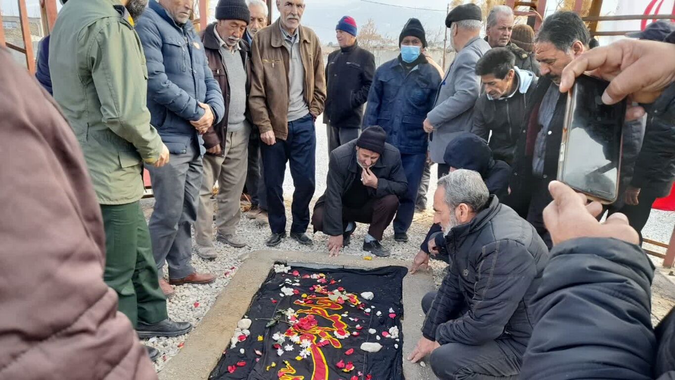 مراسم بزرگداشت سومین روز تدفین شهید گمنام در شهر قاضی